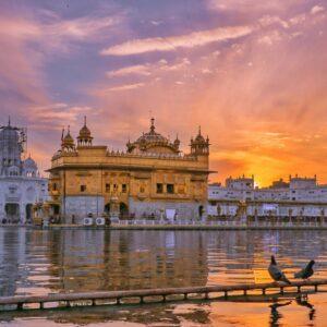 Golden Temple Captions and quotes for Instagram in Hindi